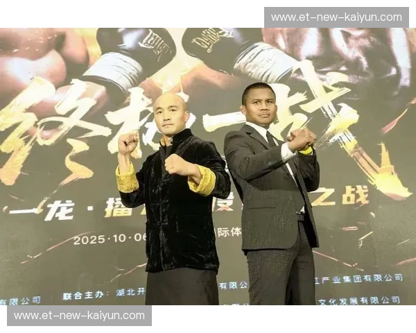 乾坤挪移还是降龙十八掌？MMA与太极的世纪对决，谁才是真正的格斗之王？